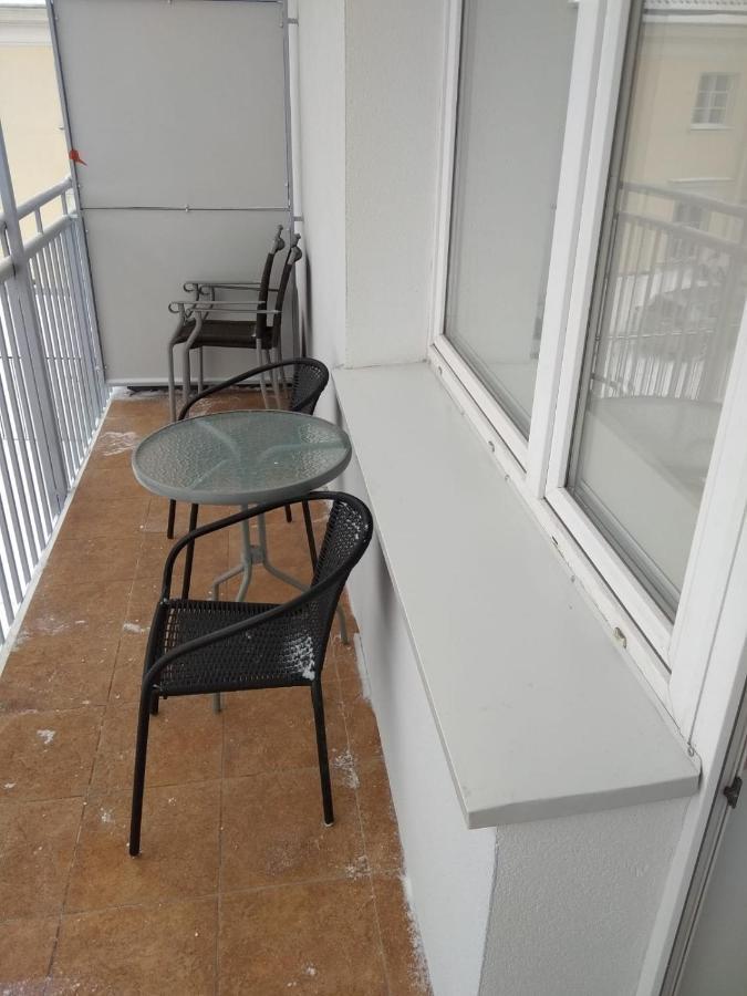 Old Town Garden Apartment Netflix Warschau Exterior foto